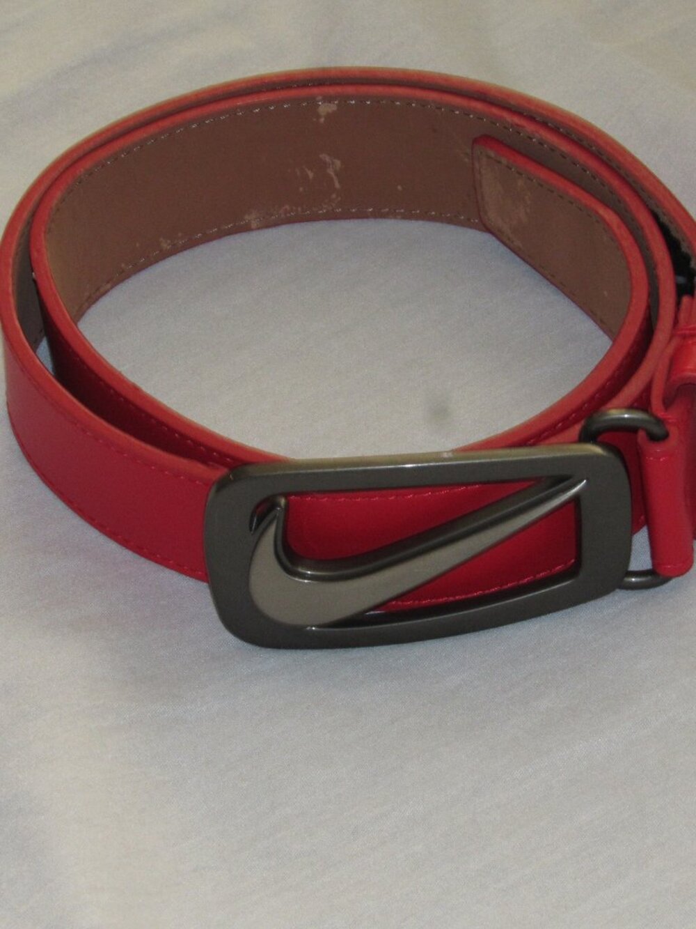 Nike Golf Grip Tech Red Genuine Leather Belt with Silver Buckle Mens Size 36